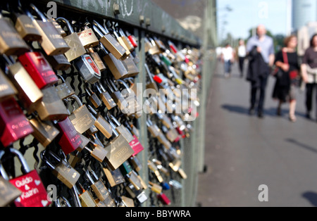 Art project with padlocks on the Hohenzollernbruecke Bridge, Cologne, Rhineland, North Rhine-Westphalia, Germany, Europe Stock Photo