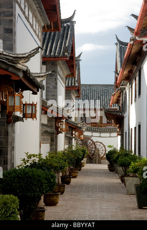 Traditional buildings in old town Lijiang China Stock Photo