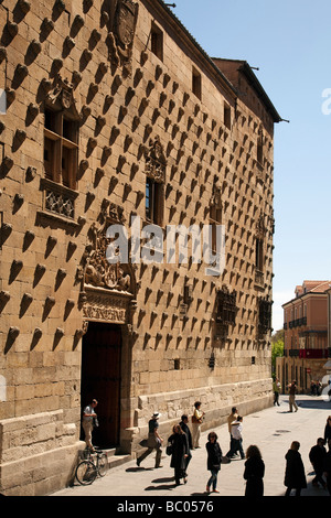 Casa de las Conchas en Salamanca Castilla León España Casa de las Conchas in Salamanca Castilla Leon Spain Stock Photo