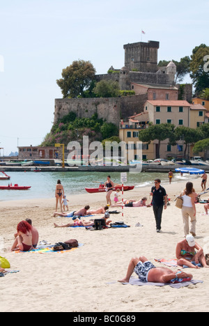 The beach at San Terenzo, Ligurian coast in the gulf of Poets near La Spezia Stock Photo