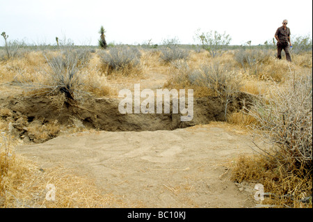 earthquake fault landers california 1992 richter 7.3 temblor crack earth seismic Stock Photo