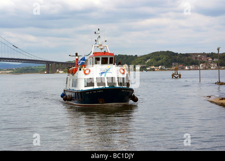 The Maid of the Forth boat coming in to the pier at South Queensferry, near Edinburgh, Scotland, UK Stock Photo