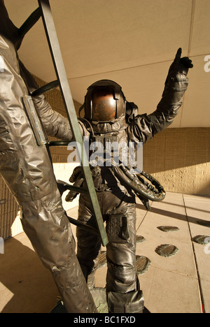 Bronze statue of astronaut Eugene Cernan walking on the moon, Kansas Cosmosphere and Space Center, Hutchinson, Kansas. Stock Photo