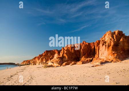 Coastline and cliffs at Cape Leveque on the Dampier Peninsula north of Broome Stock Photo