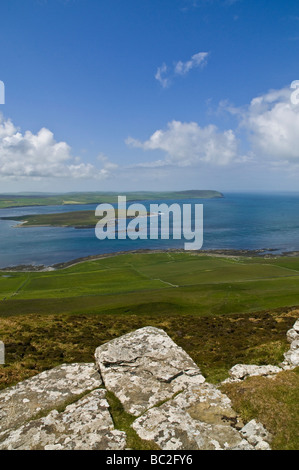 dh Eynhallow Sound ROUSAY ORKNEY Eynhallow island and Evie Orkney Westmainland Stock Photo