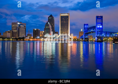 Jacksonville Florida downtown skyline reflects in St Johns River Stock Photo