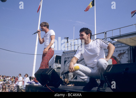 BBC Radio 1 one Roadshow. Plymouth Hoe August 1995 let loose . Richie Wermerling - tartan trousers Lee Murray - white trousers Stock Photo