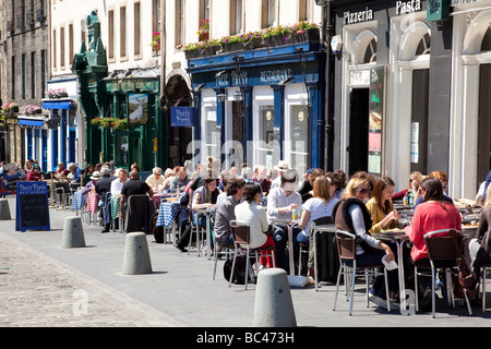 Pavement cafes on Grassmarket Street, Edinburgh Scotland Stock Photo