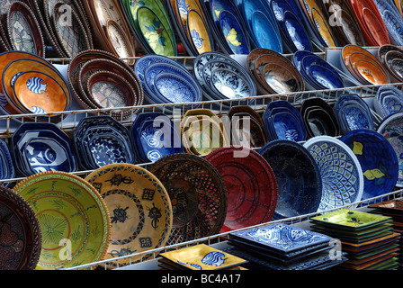 Handmade and brightly decorated bowls in Tunisian Market Stock Photo