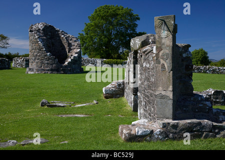 remains of the 6th century round tower and reconstructed sundial on the monastic site at nendrum on mahee island Stock Photo