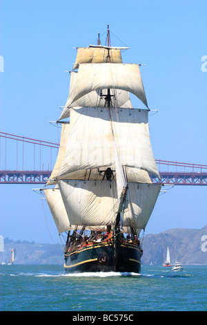 The tall ship Bounty sails into San Francisco Bay during the Parade of Ships as part of the 2008 San Francisco Festival of Sail Stock Photo