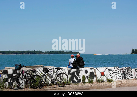 Island Put in Bay at Lake Erie Ohio OH two bicycles parked on a shore pictures images photos large high resolution horizontal in USA US hi-res Stock Photo