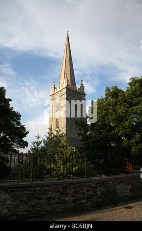 the tower and spire of st columbs cathedral church of ireland church inside the walled city of derry county londonderry Stock Photo