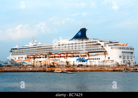 The Norwegian Cruise Lines Spirit cruise ship docked in Kings Wharf, Bermuda. Stock Photo