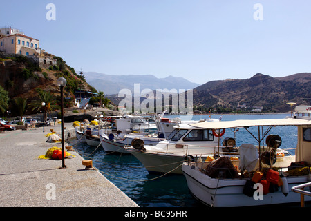 THE PICTURESQUE QUAYSIDE OF AGIA GALINI HARBOUR ON THE GREEK ISLAND OF CRETE. Stock Photo