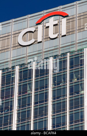 Citi banking tower block and Canary Wharf Tower in the financial ...