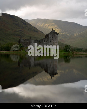 Kilchurn Castle reflecting in Loch Awe, Argyll, Scotland, UK. Stock Photo