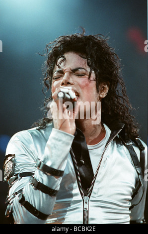 Michael Jackson in concert at Wembley 15th July 1988 Stock Photo