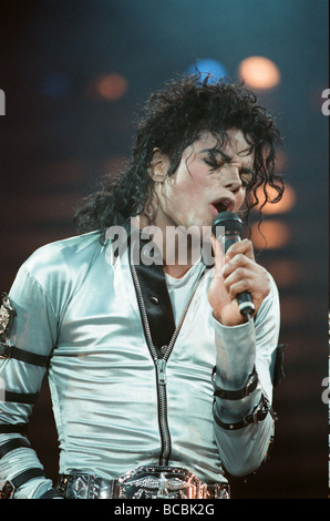 Michael Jackson in concert at Wembley 15th July 1988 Stock Photo