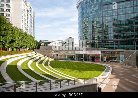 The impressive Sheldon Square development in the Paddington Basin has regenerated the area between Little Venice and the Westway Stock Photo