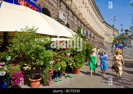 People walking, Khreshchatyk Street, Kiev, Ukraine Stock Photo