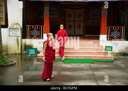 Buddhist monks in the courtyard of the Dip Tse Chock Ling Gompa (monastery). McCleod Ganj. Himachal Pradesh. India. Stock Photo