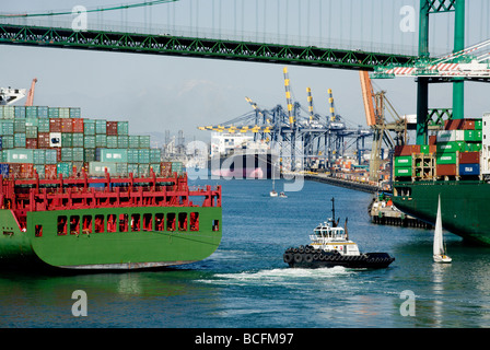 USA, California, San Pedro Harbor,  shipping industry Stock Photo