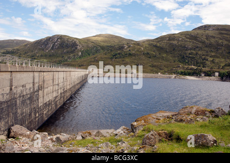 Mullardoch dam, part of the Affric-Beauly hydro-electric power scheme, Scotland. Stock Photo