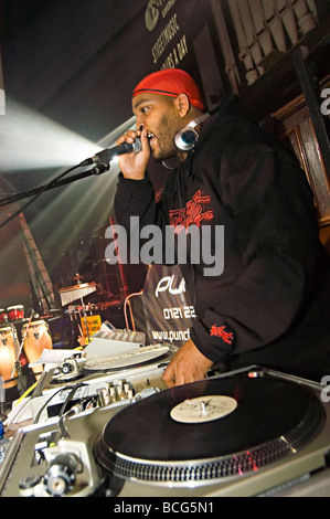 T3 from slum village playing in birmingham uk in 2004 Stock Photo