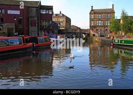 Leeds and Liverpool Canal at Skipton, North Yorkshire, England, UK. Stock Photo