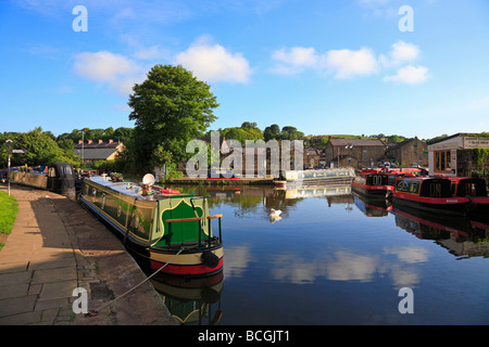 Leeds and Liverpool Canal basin at Skipton, North Yorkshire, England, UK. Stock Photo