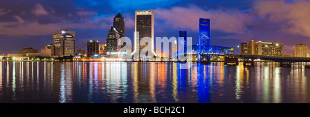 Jacksonville Florida downtown skyline reflects in St Johns River Stock Photo