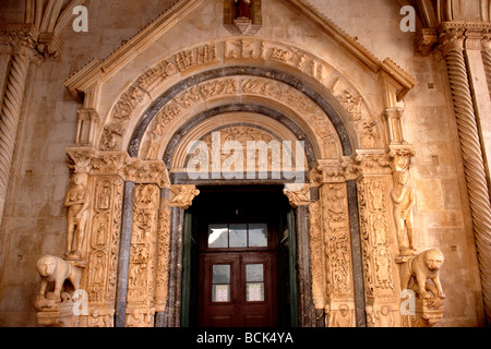 Radovan's Sculptures on the portal of Trogir Cathedral, Croatia Stock Photo