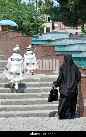 Images of Istanbul - Women wearing the burka Stock Photo