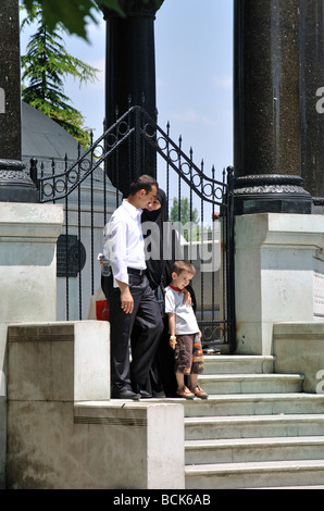 Images of Istanbul - Women wearing the burka Stock Photo