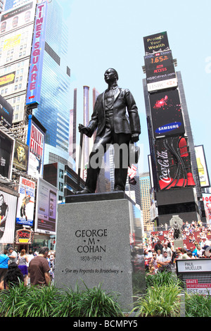 Statue of George M Cohan, famous American entertainer, playwright, lyricist, composer, actor, singer, dancer and producer Stock Photo