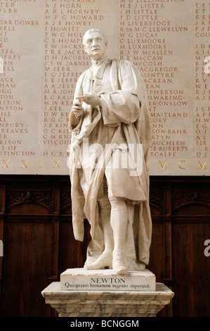 Statue of Sir Isaac Newton in the antechapel of Trinity College Chapel, Cambridge England UK Stock Photo