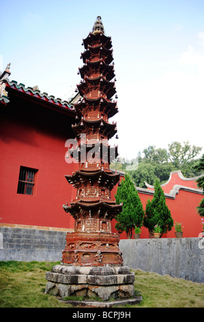 Pottery Buddhist pagoda, Gushan Yongquan Temple, Fuzhou, Fujian Province, China Stock Photo