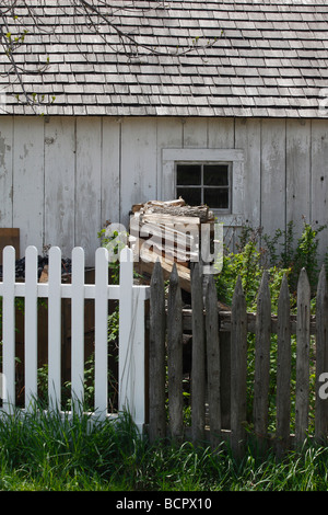 American historical a wooden cottage in Michigan MI pictures images photos photography very high resolution vertical format in USA US hi-res Stock Photo