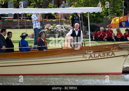 HRH Queen Elizabeth II attends the annual Swan Upping Ceremony, Boveney Lock, Berkshire,England, UK 20th July 2009 Stock Photo