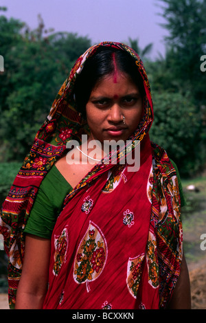 India, West Bengal, Sunderbans, young woman with sari Stock Photo
