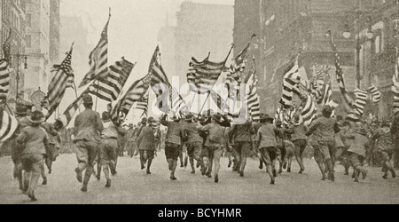A manifestation by Boy Scouts on Fifth Avenue New York after America's declaration of war on Germany in 1917. Stock Photo