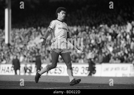 Aston Villa v Manchester United at Villa Park United defender Paul McGrath Stock Photo