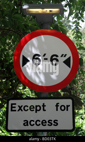 6' 6' Width restriction and Except for Access sign Stock Photo