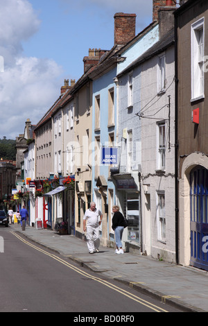 Shepton Mallet Somerset shops and visitors on the High Street Stock Photo