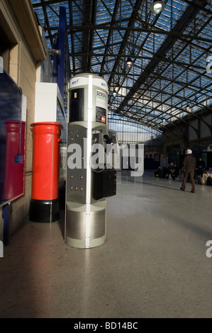 Concourse Aberdeen Railway Station, Aberdeen, Stock Photo