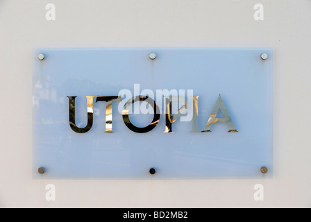 SIGN OUTSIDE A PROPERTY DEVELOPMENT CALLED UTOPIA ON SHORE ROAD NEAR SANDBANKS WITH A PRICE TAG OF OVER 3M FEB 2008 UK Stock Photo