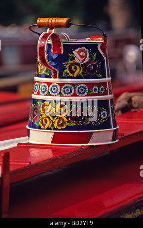 The colourful decoration of the traditional 'Water Carrier' on a narrowboat at Little Venice on the Grand Union Canal Stock Photo
