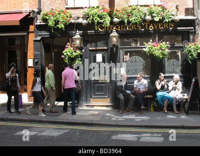 Chequers Tavern  near Masons Yard St James' London Stock Photo