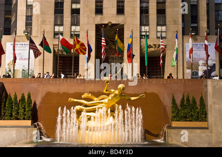 Golden statue of Prometheus in Rockefeller Center New York City Stock Photo